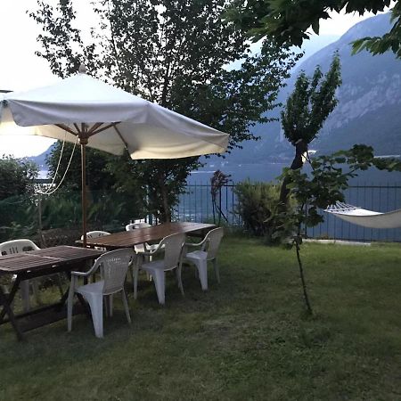 L For Lake Mandello del Lario Exterior photo